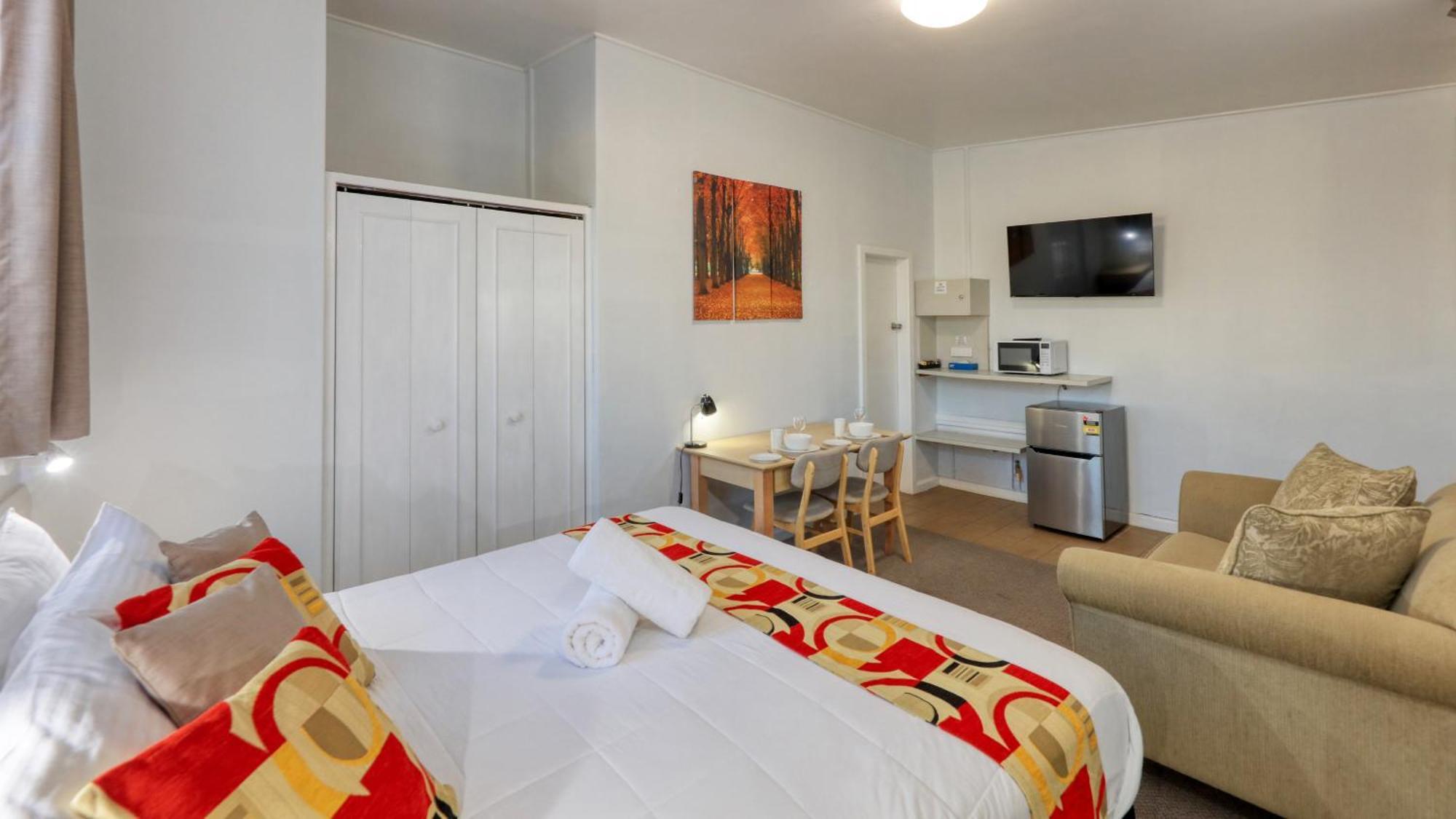 Cbd Gi Motel เกลน อินเนส ภายนอก รูปภาพ