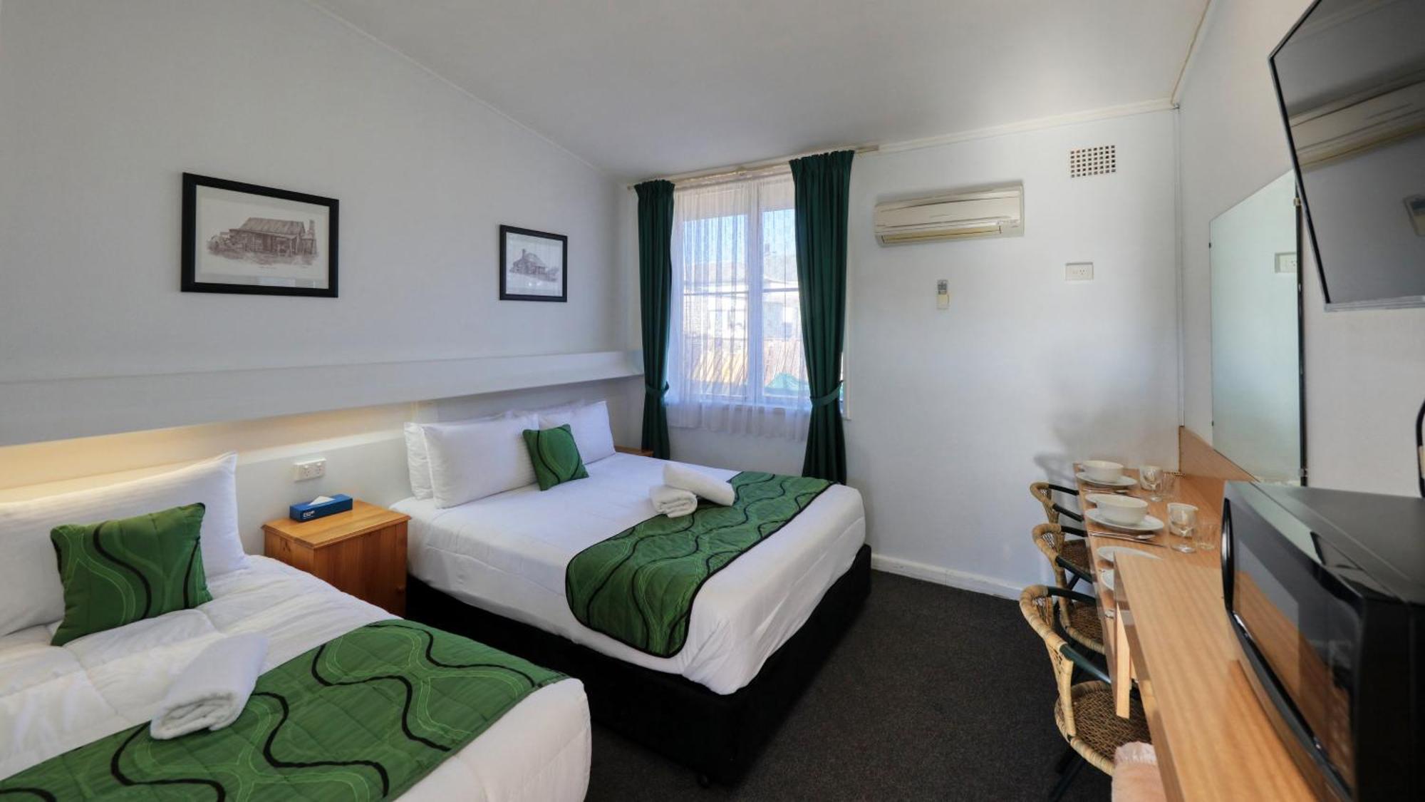Cbd Gi Motel เกลน อินเนส ภายนอก รูปภาพ