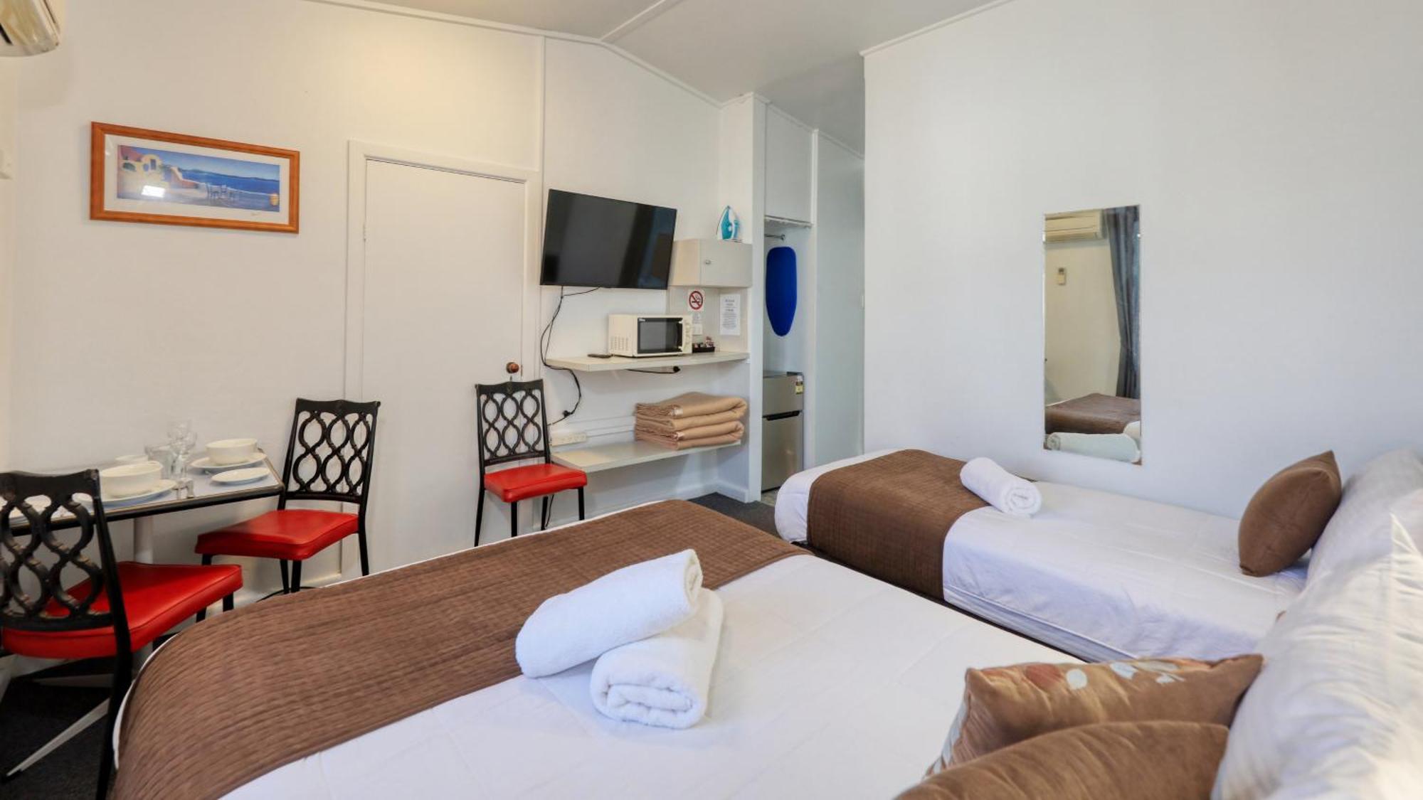 Cbd Gi Motel เกลน อินเนส ภายนอก รูปภาพ